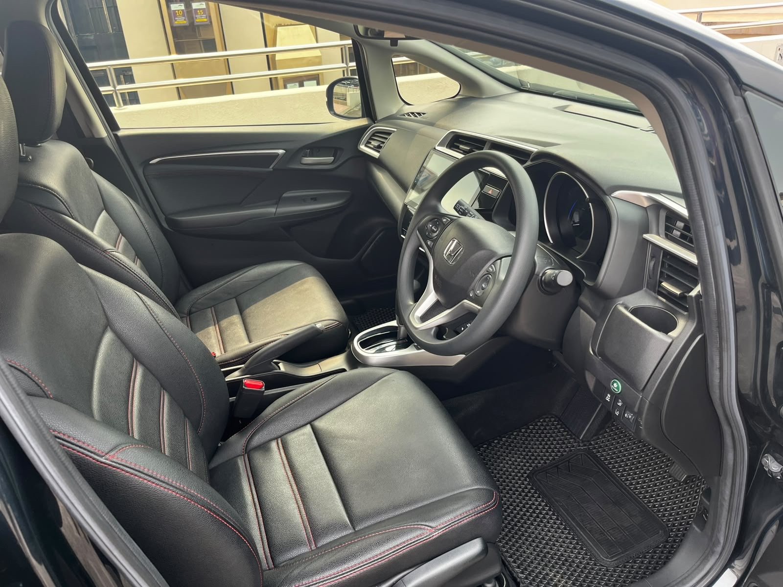 Honda Fit 1.3 G F Package photo 7